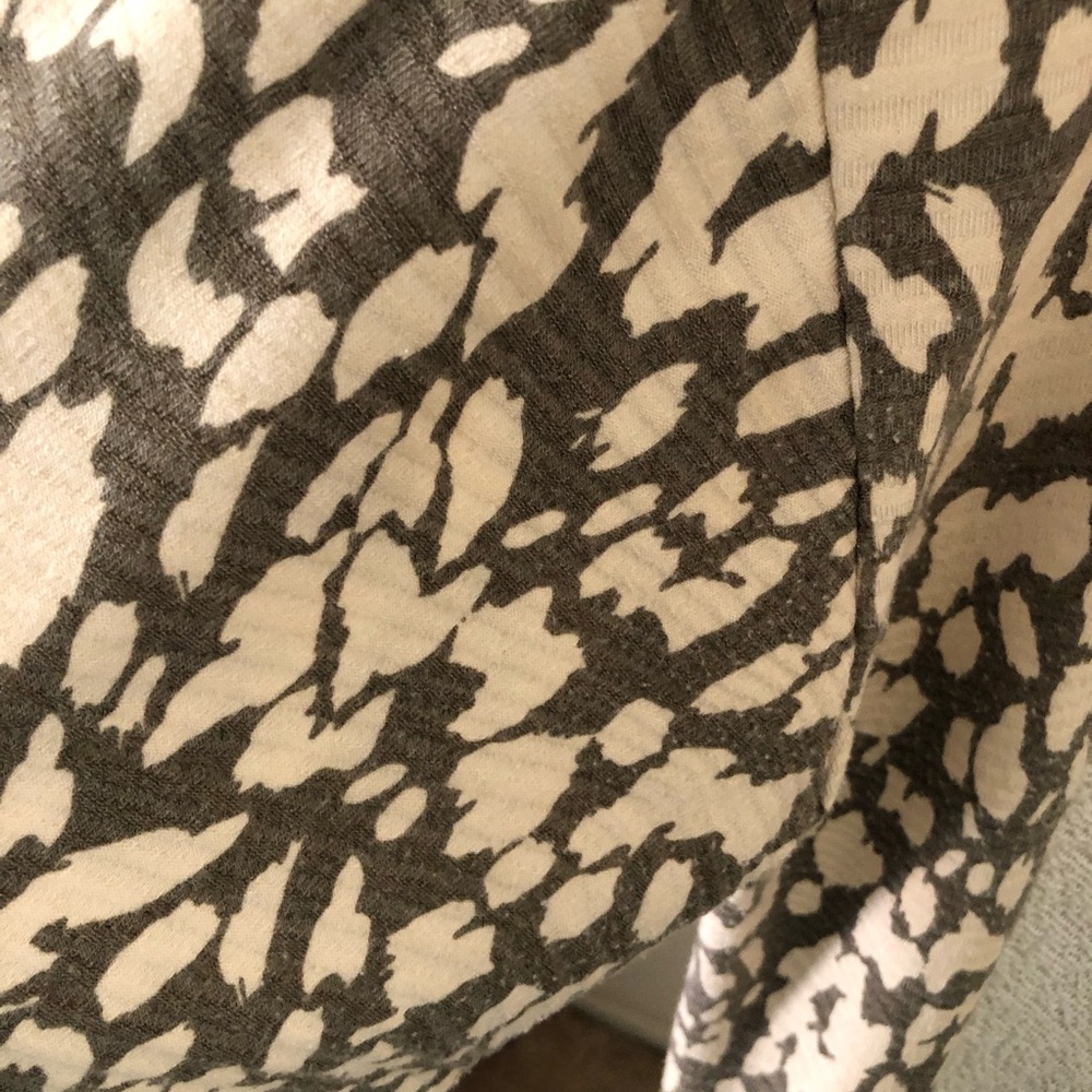 BiBi Neutral Beige Henley with Patterned Taupe Sleeves - Picture 6 of 12